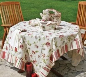 Obrus 140x180 Inspiracja kwiaty i pasy