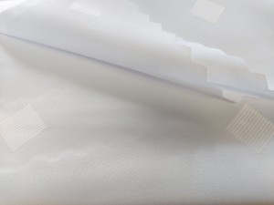 Obrus plamoodporny 140x180 biały