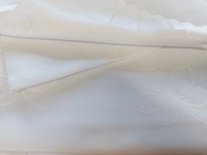 Obrus plamoodporny 160x280 biały kwiaty