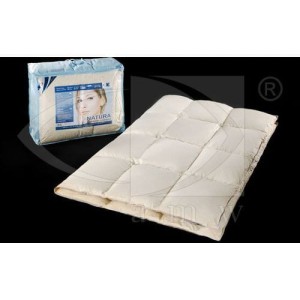 Kołdra AMW Półpuch 110x140 kremowa we wsypie 800g