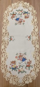 Serweta bieżnik Wielkanoc haftowany zajączki żółty