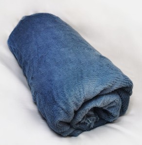 Koc z mikrofibry 160x210 gładki szaro-niebieski