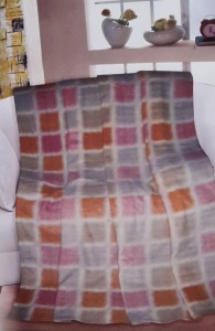 Koc polarowy 150x200 polar Matex kwadraty jasny