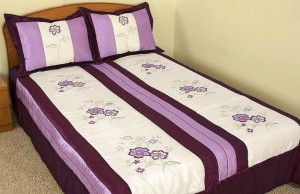 Narzuta satynowa 220x240 z poszewkami 52-8 fiolet